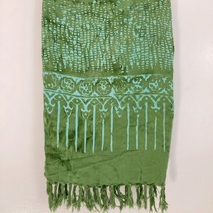 Green and blue sarong. Fringe bottom.